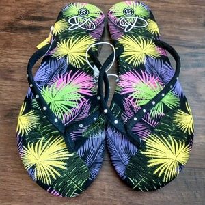Ladies flip flops